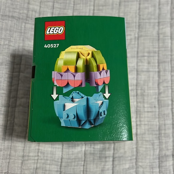 LEGO Limited Edition Easter Chicks 40527 - Picture 2 of 5